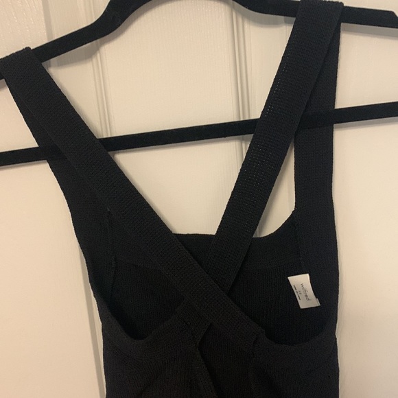 Aritzia Cross Back Top - Picture 2 of 3